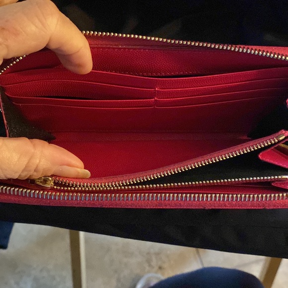 Yves Saint Laurent (YSL) Matelasse Grain de Poudre Leather Zip Wallet - Picture 7 of 14